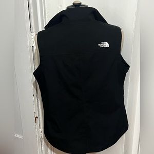 The North Face unisex XL vest